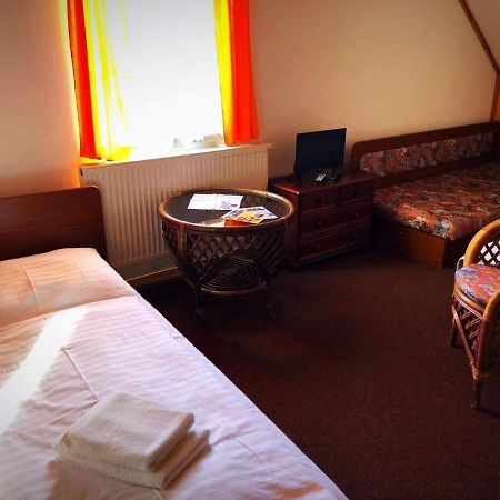 Hostinec Selsky Dvur Zbiroh Ngoại thất bức ảnh